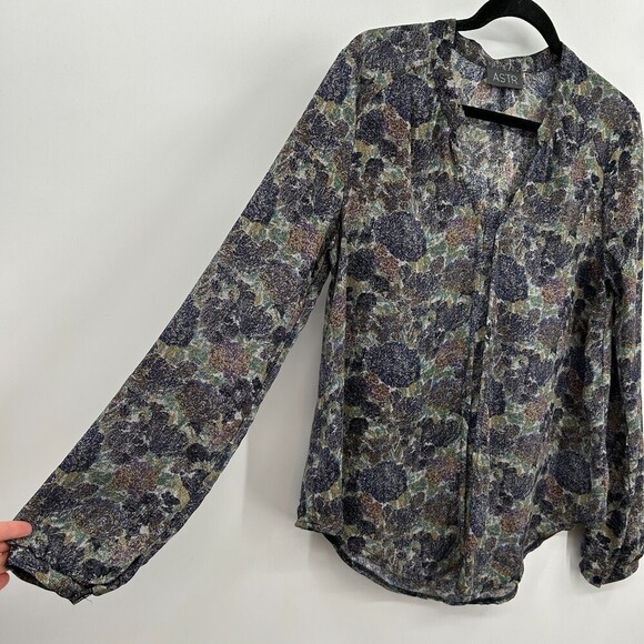 Astr Multicolor Floral Blouse - Picture 5 of 7